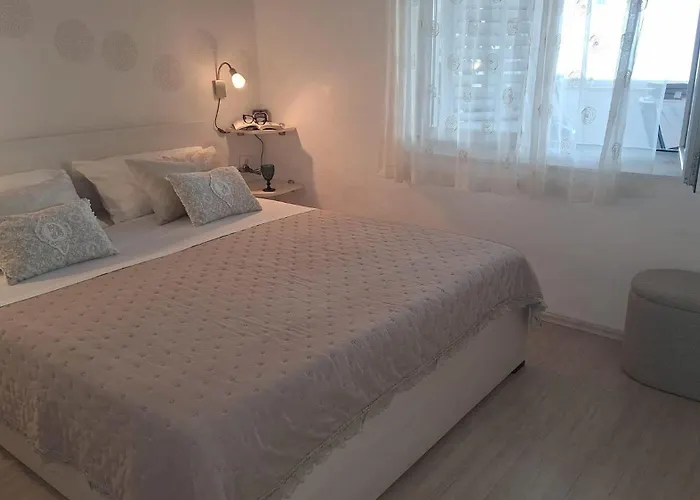 With Parking Space Hvar - 11936 Apartamento